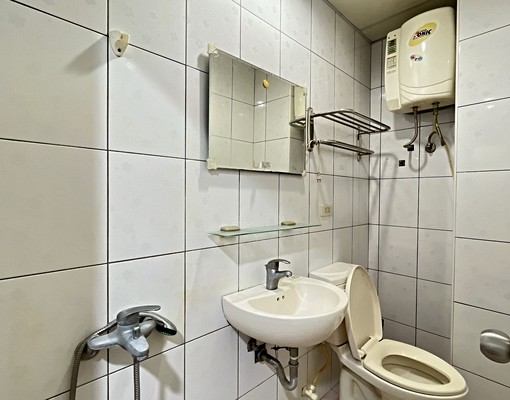 福星路魔術空間美套含水網路機上盒電5元多間可選!!! - Image 5