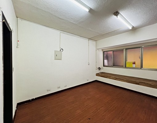 府中捷運6分鐘⭐️1+2樓店面⭐️人潮車潮多多 - Image 8