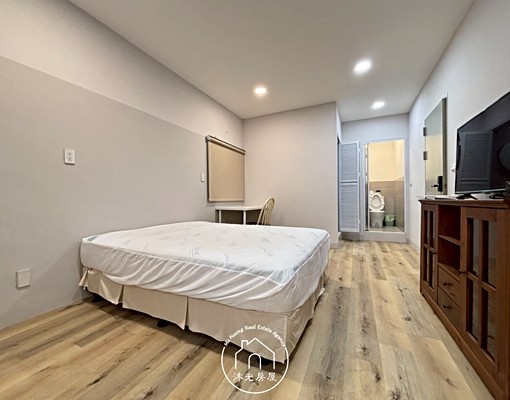 沐光房屋專簽-南區可租補金華路二段整新質感套房 - Image 1