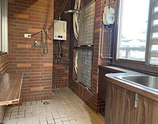 四號公園旁稀有物件,生活機能絕佳,24小時保全,專業物業管理 - Image 11