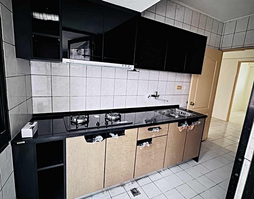 內新市場中新街/全新整修臨路透天店面1~2樓三房平車可貓租補 - Image 3
