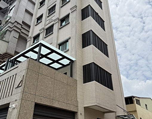 嶺東忠勇路全新完工一房一廳式電梯大套房~可租補 - Image 6