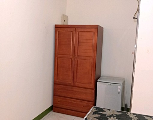 三和游泳池，縣府旁，電器設備和家具 - Image 3