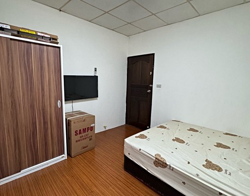 中原大學中壢工業區精美套房(附傢俱家電) - Image 3