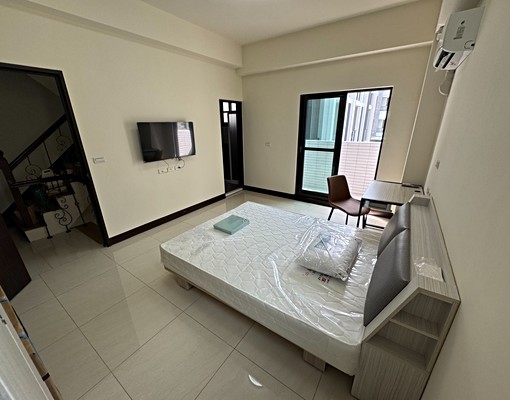 斗六石柳路全新剛交屋透天套房出租,附全新家俱電器和設備 - Image 13