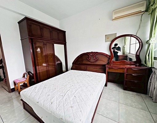 沃｜新興市場旁｜近中央公園｜面前道路50米｜稀有黃金店面出租 - Image 3