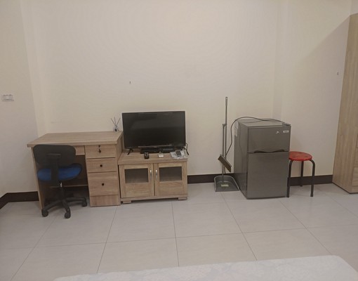 大陽台.鬧中取靜.生活機能良好.個人洗衣機洗.免管理費 - Image 5