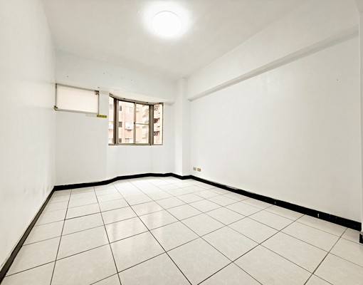 採光正三房:可入戶籍租補報稅:電梯:前後陽台 - Image 7