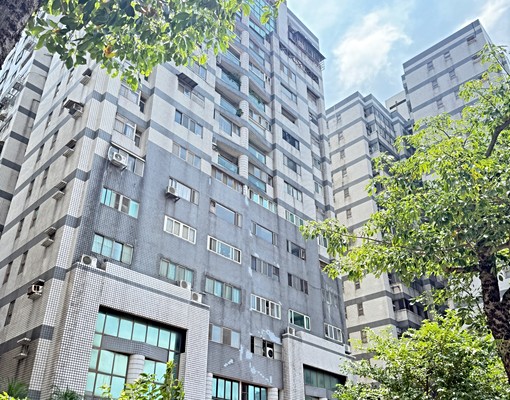 可申請補助特力屋大四房加平面車位 - Image 1