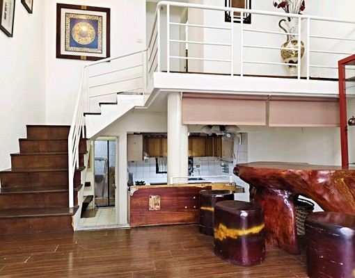 可(報稅(戶籍(寵(您家會)在長虹天下有前庭院挑高(坡車 - Image 3