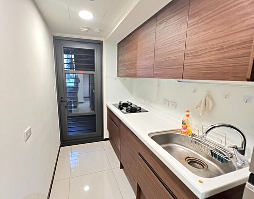 【富璟團隊】☆☆小豬推薦★★君耀樹梢景觀三房車位 - Image 8