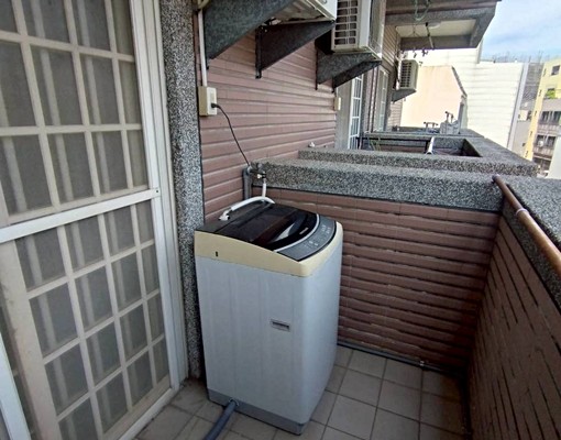 台電計價套房,獨立洗衣機(可自行申請租屋補助) - Image 3