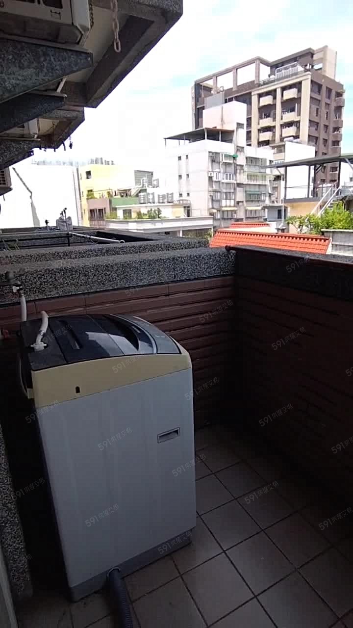 台電計價套房,獨立洗衣機(可自行申請租屋補助) - Image 1
