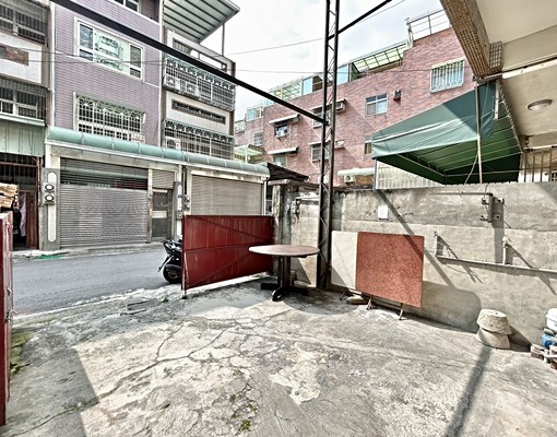 透天三層樓門口平車🔹稀有釋出可工作室自住倉庫可營登租補 - Image 3