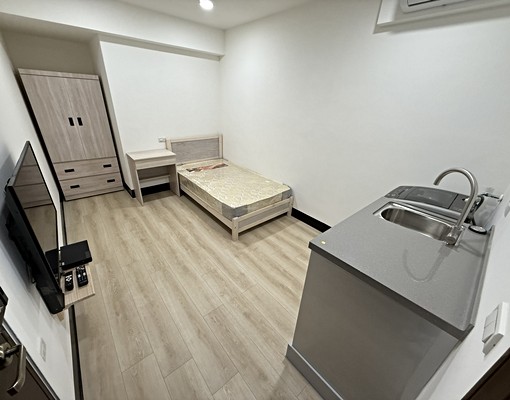 板橋府中站.板橋國小✅全新陽台獨洗✅可短租.限女性樓梯套房 - Image 3