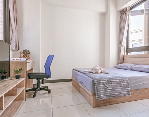 74潭子火車站加工區慈濟、採光佳住戶單純.可租補 - Image 1