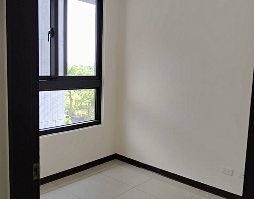 屋主自租!全新高鐵特區未住三房平車 - Image 3