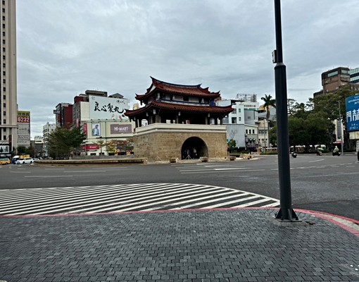 仲免!新竹市火車站、東門圓環電梯套房! - Image 1