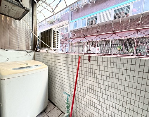 天母棒球場/警衛/新冷氣/靜巷/生活機能佳 - Image 5