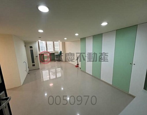 ♥д♥竹圍捷運~南加州社區~含管『住辦皆宜』收納多空屋~~~ - Image 2