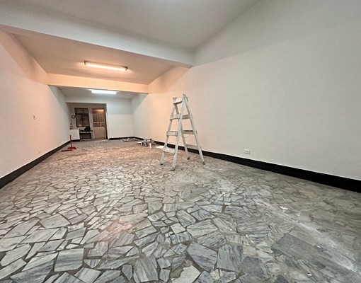 正文化南路適倉庫辦公室美甲美容 - Image 4