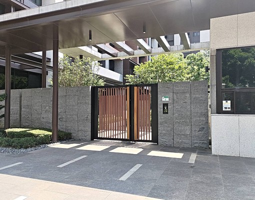 鄰近民權西路站平面大車位 - Image 8