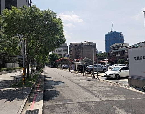 鄰近民權西路站平面大車位 - Image 10