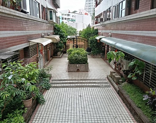 現代三合院黃金3樓2+1房 - Image 3
