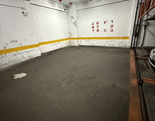 🍎秒殺頂溪商圈~信義路室內車位愛車不淋雨(可年繳)🍎 - Image 4
