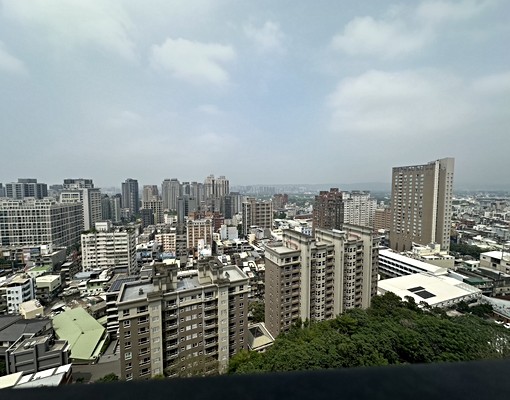 園區門口高樓層三房附平車 - Image 1