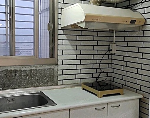 近汐止可談租補溫馨採光獨立陽台樓中樓套房大空間可代收垃圾 - Image 11