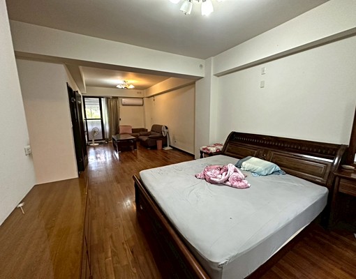 火車站附近優質透天出租 - Image 4