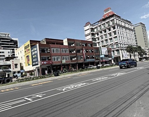 台中市梧棲區大智路二段黃金店面大面寬 - Image 3