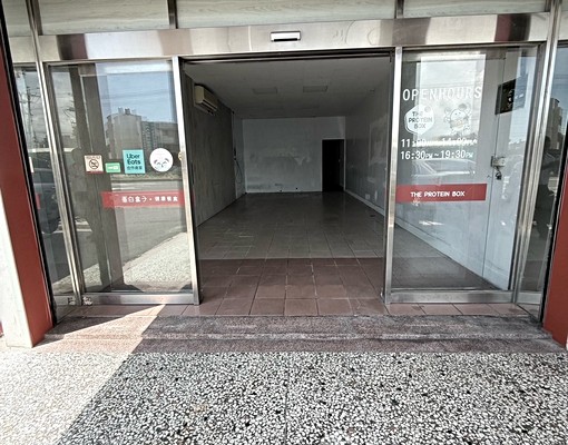 台中市梧棲區大智路二段黃金店面大面寬 - Image 1