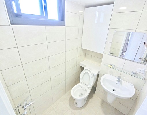 可雙租補✨整棟超新✨陽台獨洗曬✨衛浴開窗✨室內機車位✨子母車 - Image 7