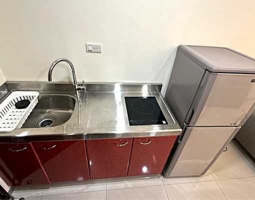 三和國中❣️租補!台水電免爬梯代收垃圾電子鎖家具齊全獨洗衣 - Image 7