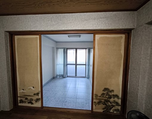 四個房間,兩衛浴(內含雙主臥)，一個飯廳，大客廳.前後陽台 - 591租屋網 - Image 1