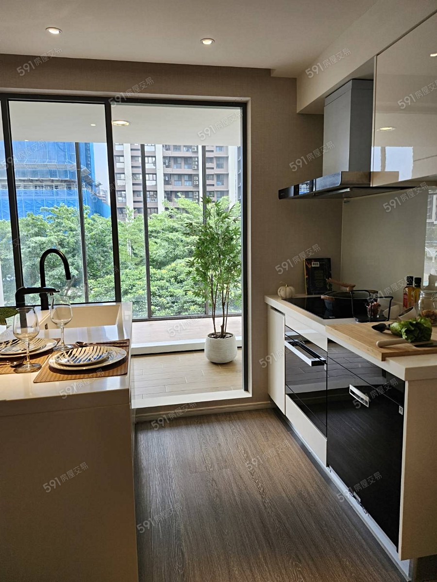 悦讀伊頓樣/實品屋