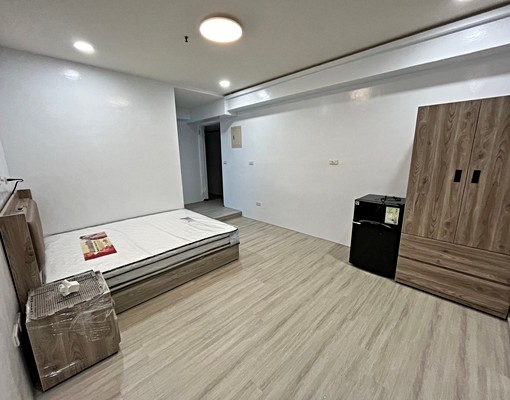 全新整理南區大套房大陽台河景(可寵物,免仲介費 - Image 5