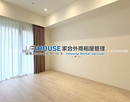 寬敞舒適。新穎釋出。自用設計。高檔享受。採光明亮 - Image 15