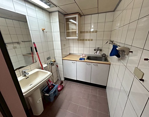 適辦公室使用0927892003徐S請隨時預約看屋 - Image 9