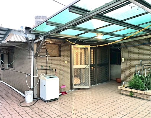 六張犁捷運站崇德富邦公寓頂加獨立1房1廳1衛大露台 - Image 1