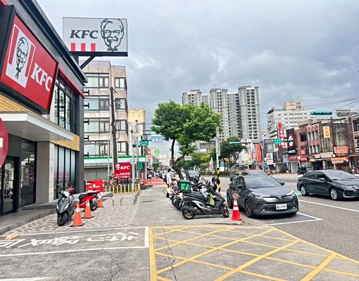 中壢交流道一房一廳超大套房(可租補) - Image 5