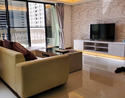 新光三越【青雲道】歌劇院四房三衛超大景觀露台平面車位 - 591租屋網 - Image 1