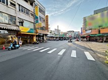 亞灣區三角窗稀有建地(大面..