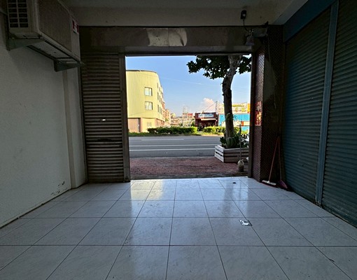 五權東路上近中華路透天 - Image 7