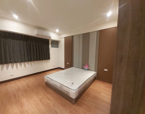 屋主自租～徵愛乾淨有工作證的租客 - Image 3