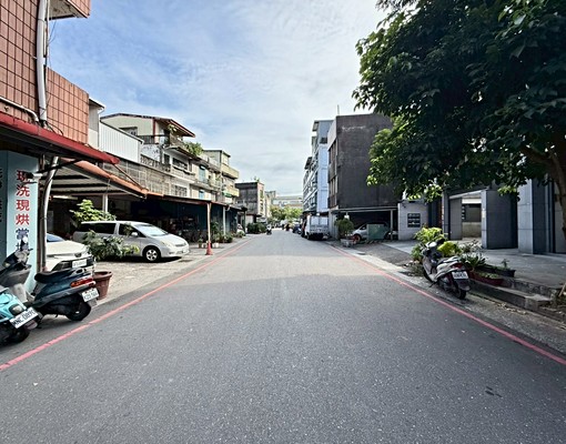 羅東南門市場平面車位2房公寓三樓 - Image 3