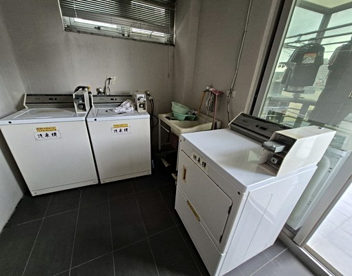 大遠百電梯採光套房/可開伙 - Image 6