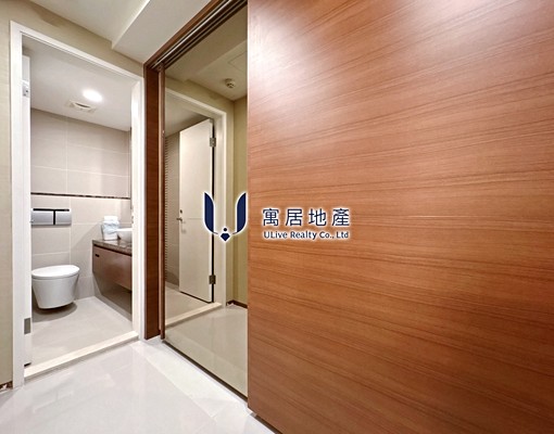 MRT石牌●美日僑學校●典雅裝潢雙主臥3+1房●雙平車傭人房 - Image 14